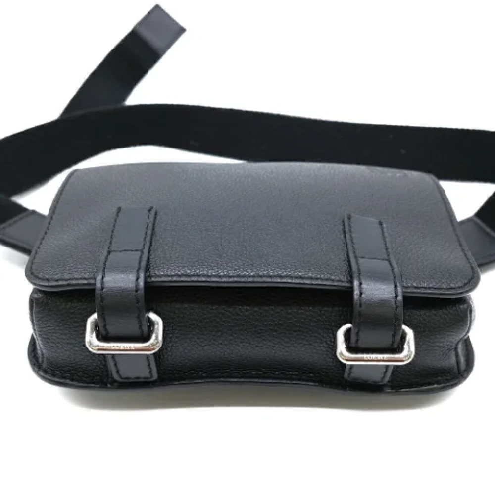 Loewe Pre-owned Leather crossbody-bags Black Dames