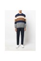 pull-raye-a-col-rond