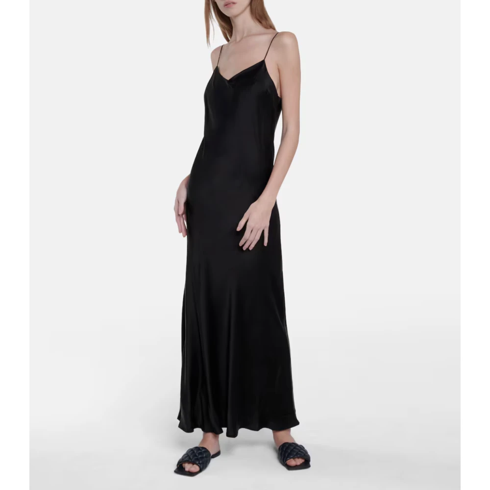 Twinset Zwarte Satijnen Maxi Slipjurk Tijdloze Elegantie Black Dames