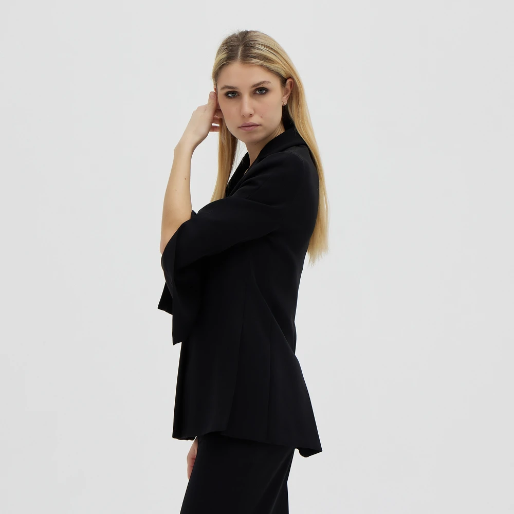 Moschino Elegante Lange Blazer met Hoge Zijopeningen Black Dames