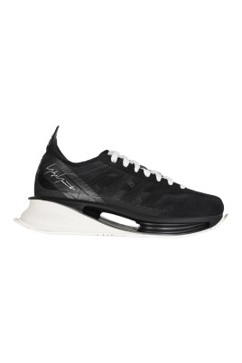 black-mesh-low-top-sneakers-lightstrike