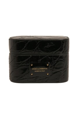 luxury-leather-airpods-case