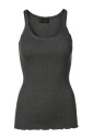 top-en-soie-simple-et-feminin