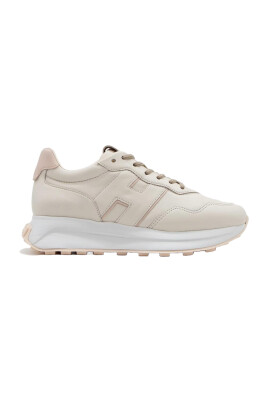 baskets-blanches-de-course