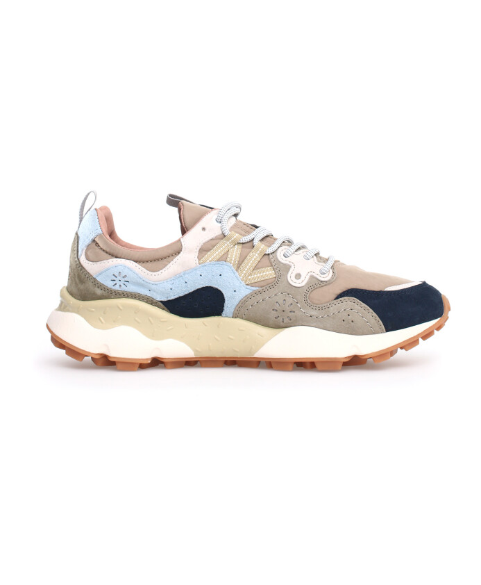 urban-beige-sneakers-ss25