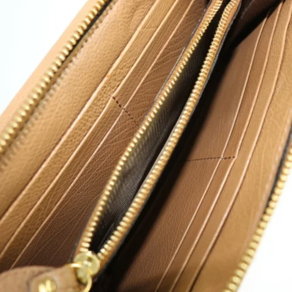 Chloé Pre-owned Leather wallets Brown Unisex