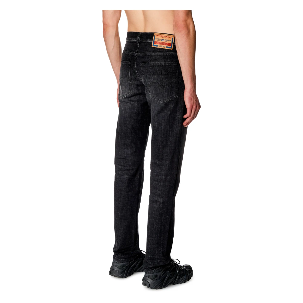 Diesel Straight Jeans 1995 D-Sark Black Heren