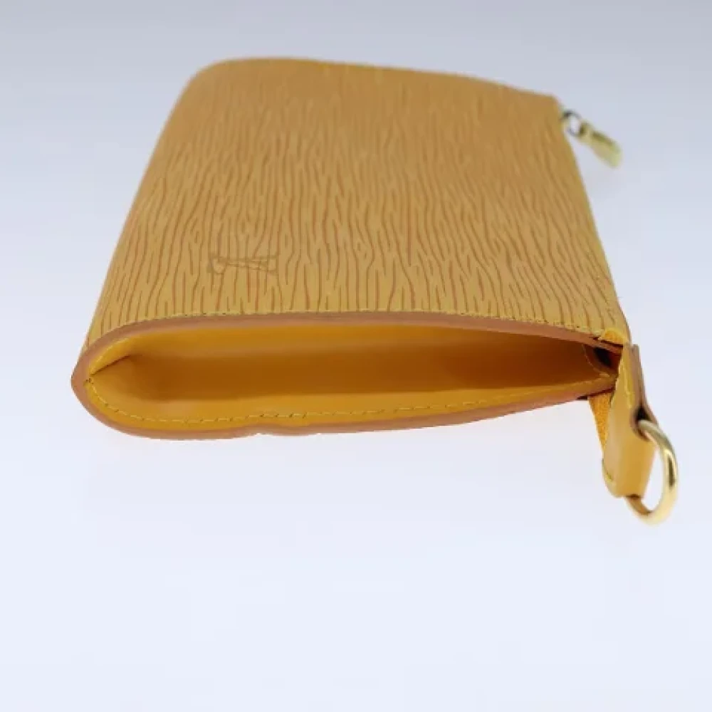 Louis Vuitton Vintage Pre-owned Leather pouches Yellow Dames