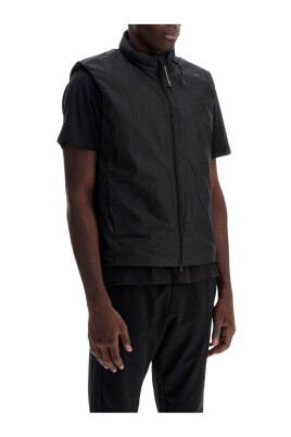 black-lightweight-goggle-jacket-vest