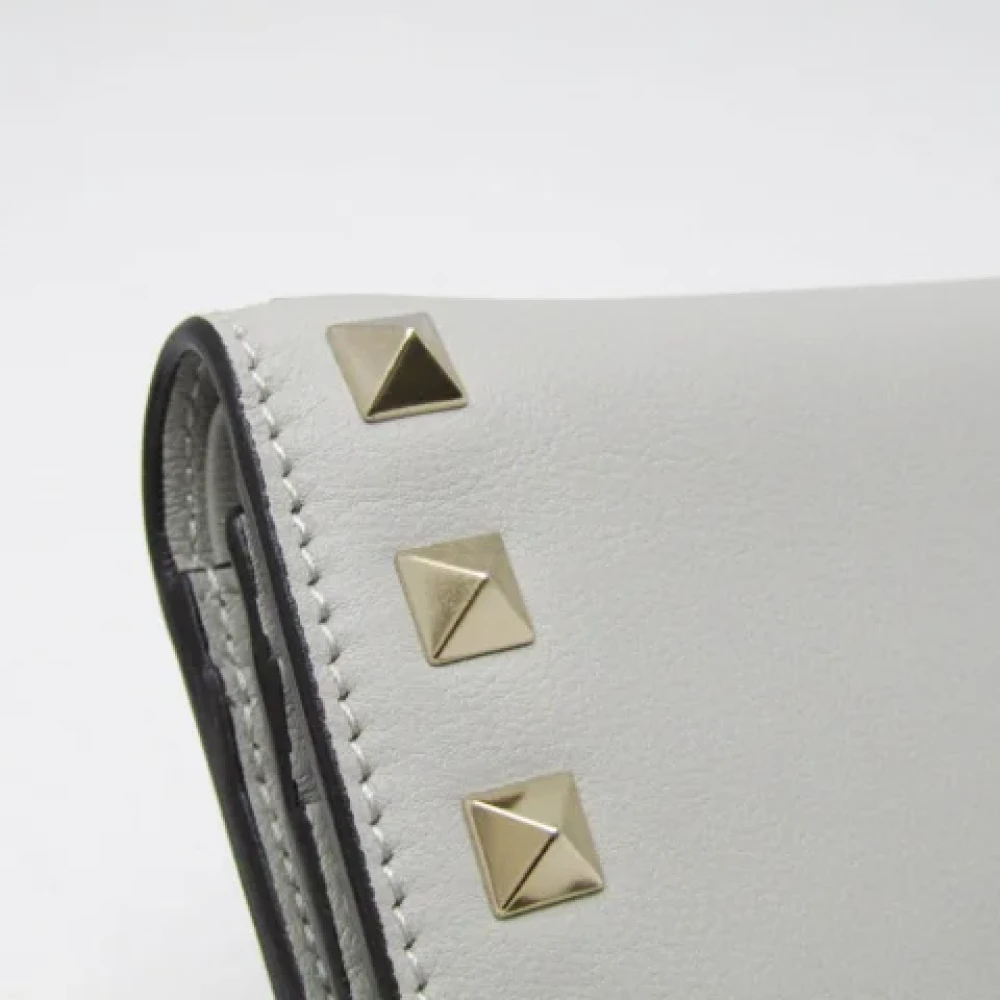 Valentino Vintage Pre-owned Leather wallets Gray Dames