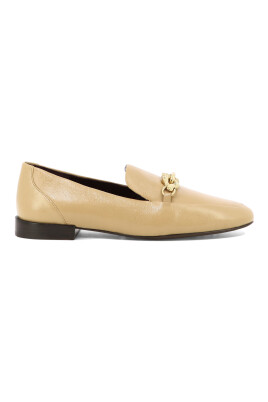 beige-leather-loafers-for-women