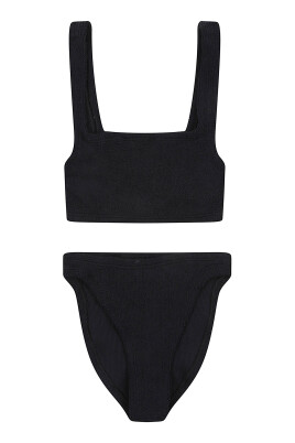 black-swimwear-for-women-ss25