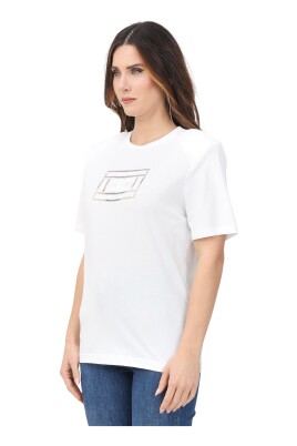 geometric-white-t-shirt