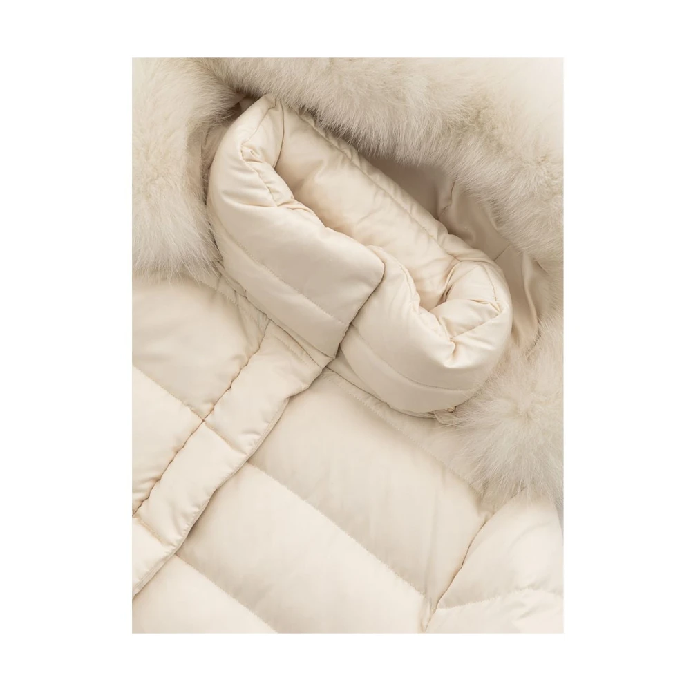 Herno Crème Gewatteerde Parka met Afneembare Capuchon White Dames