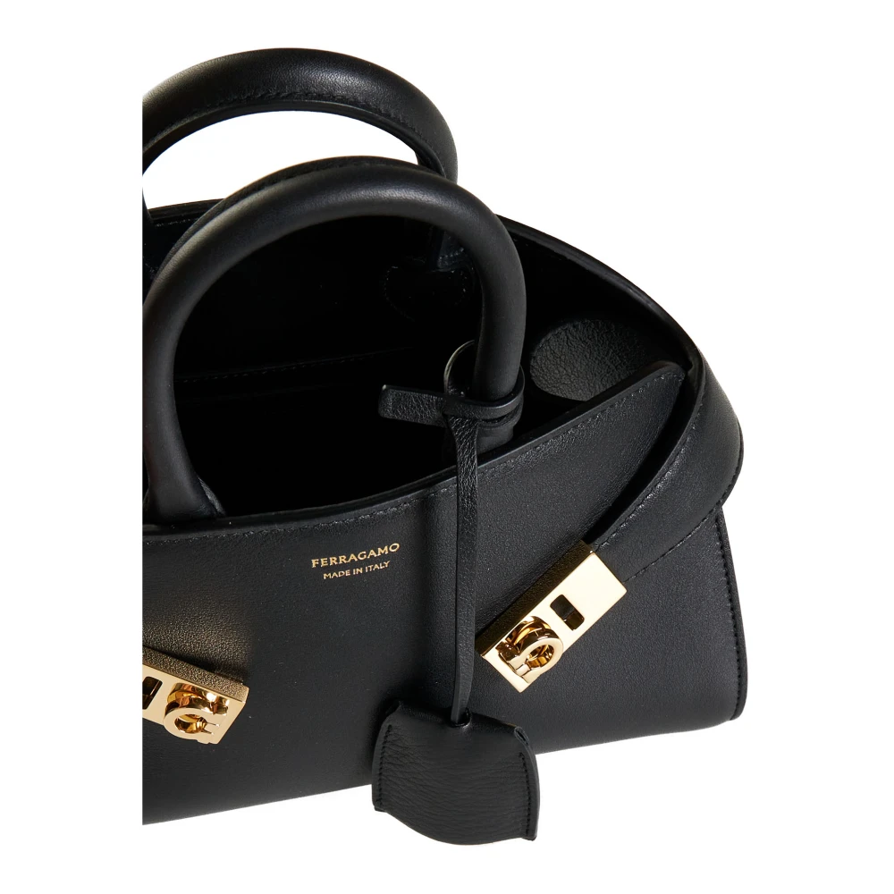 Salvatore Ferragamo Elegante Leren Schoenen Black Dames