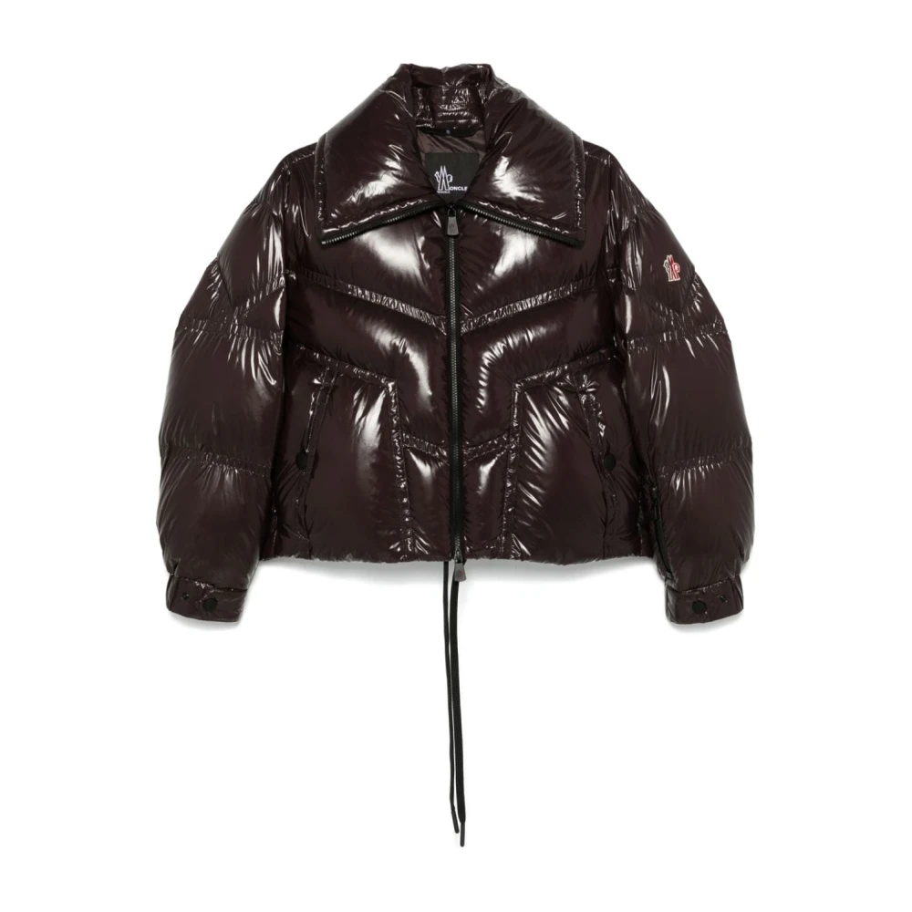 Moncler Korte Bourgondische Nylonjas met Veren Vulling Brown Dames