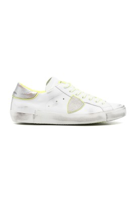 stylish-sneakers-for-men-and-women
