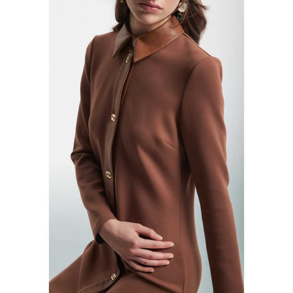 Kocca Stijlvolle Jurk met Metalen Knopen Brown Dames