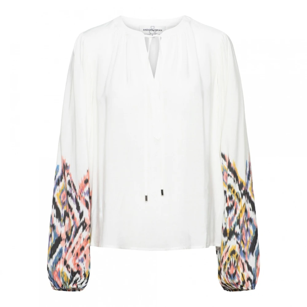 &Co Woman Bloes met lange mouwen en V-hals White Dames