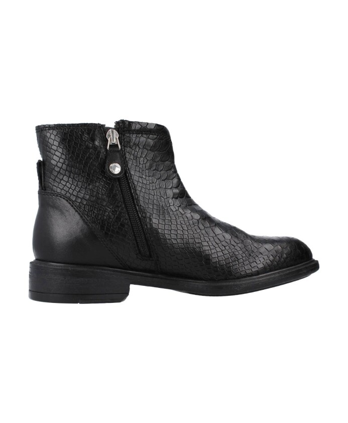 ankle-boots