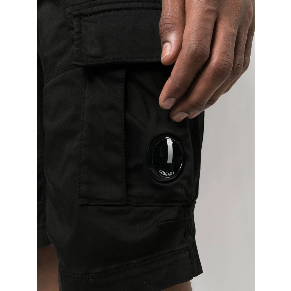 C.P. Company Zwarte Cargo Bermuda Shorts Black Heren