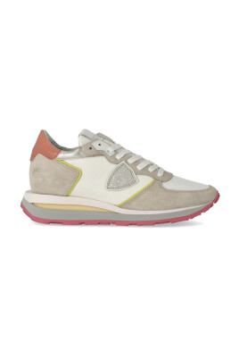 sneaker-tropez-rose-avec-details-metalliques