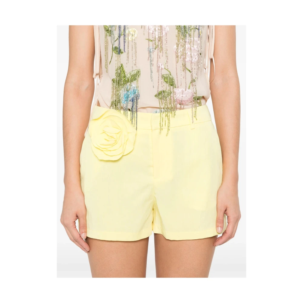 Blumarine Gele Shorts met Knopen en Zakken Yellow Dames