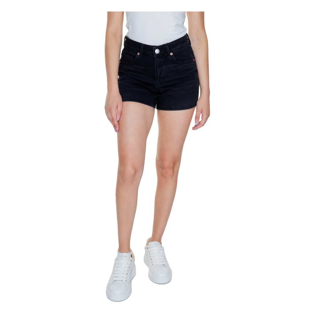 Vero Moda Zwarte Katoenen Dames Shorts Eenvoudige Stijl Black Dames