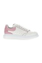 witte-sneakers-met-geperforeerde-details