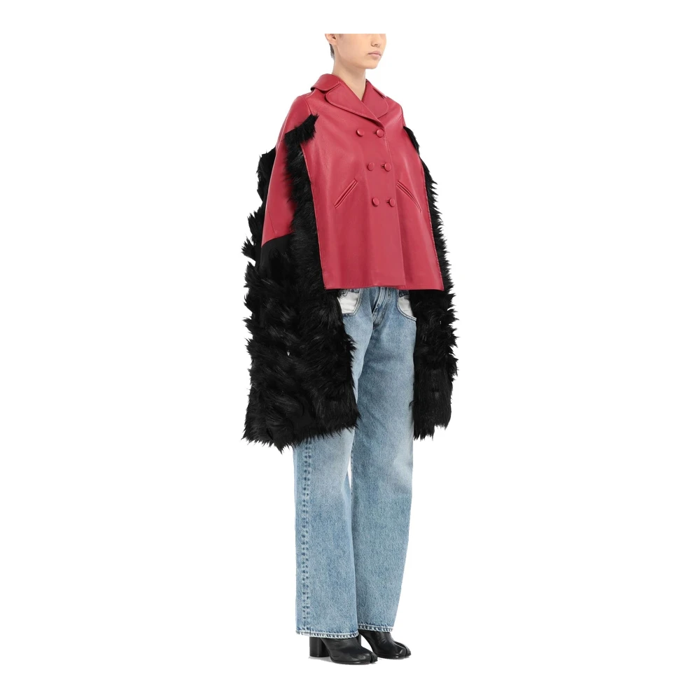 Maison Margiela Leren Cape Jas met Nepbontafwerking Red Dames