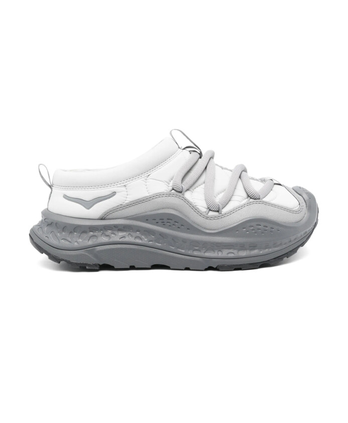 sneaker-gris-massif-avec-sangles-elastiques