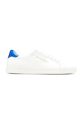baskets-en-cuir-avec-detail-perfore