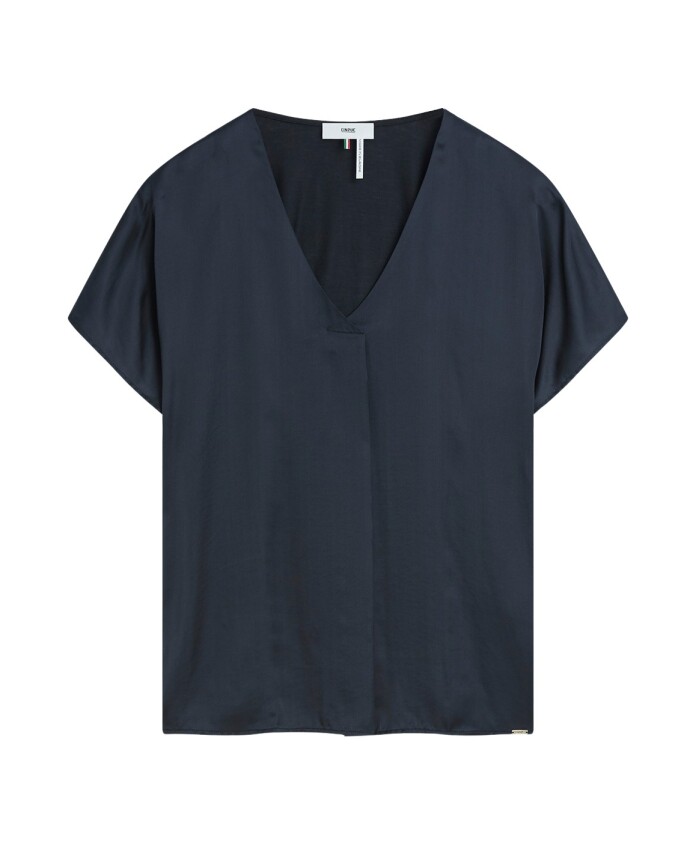 haut-en-viscose-fluide-avec-devant-brillant