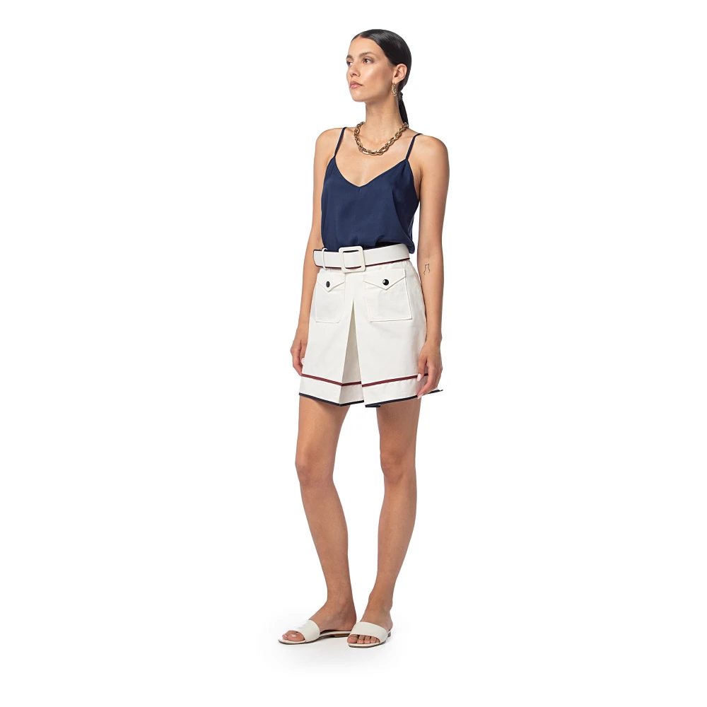 MVP wardrobe Hoge Taille Geplooide Shorts met Zakken White Dames