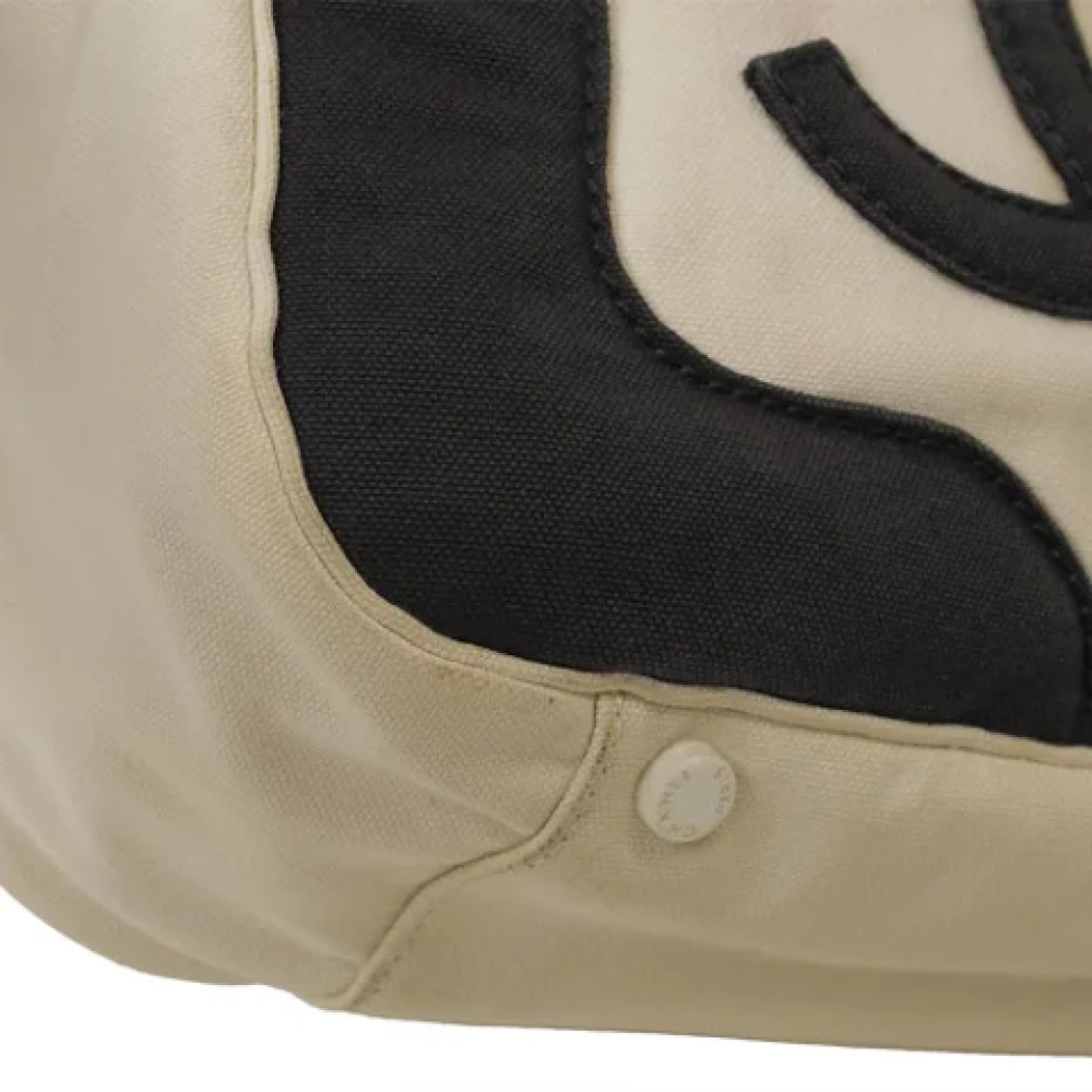 Chanel Vintage Pre-owned Canvas chanel-bags Beige Dames