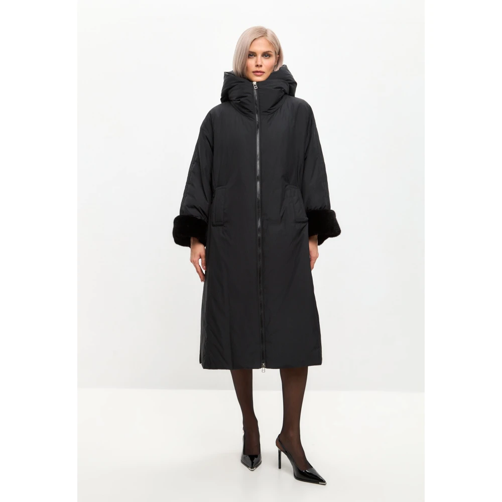 Cesare Gaspari Oversized gewatteerde jas met capuchon en nepbont manchetten Zwart Black Dames