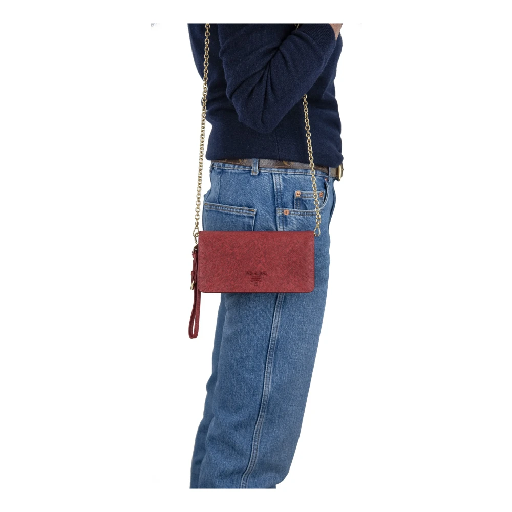 Prada Leren Schoudertas Magneetknoop Red Dames