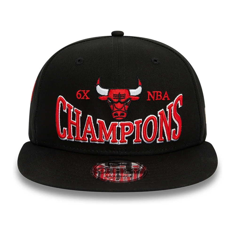 new era Zwarte Bulls Champion Patch Pet Black Heren