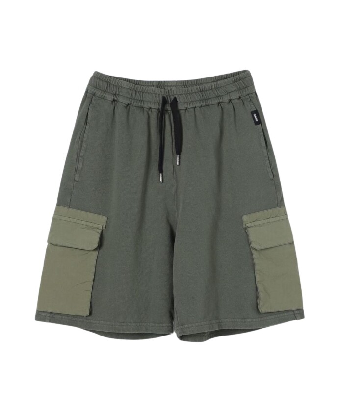 green-cargo-shorts-for-kids