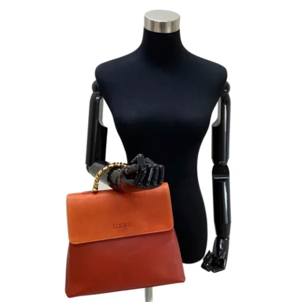 Loewe Pre-owned Leather shoulder-bags Orange Dames