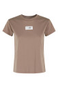 minimalist-logo-print-tee