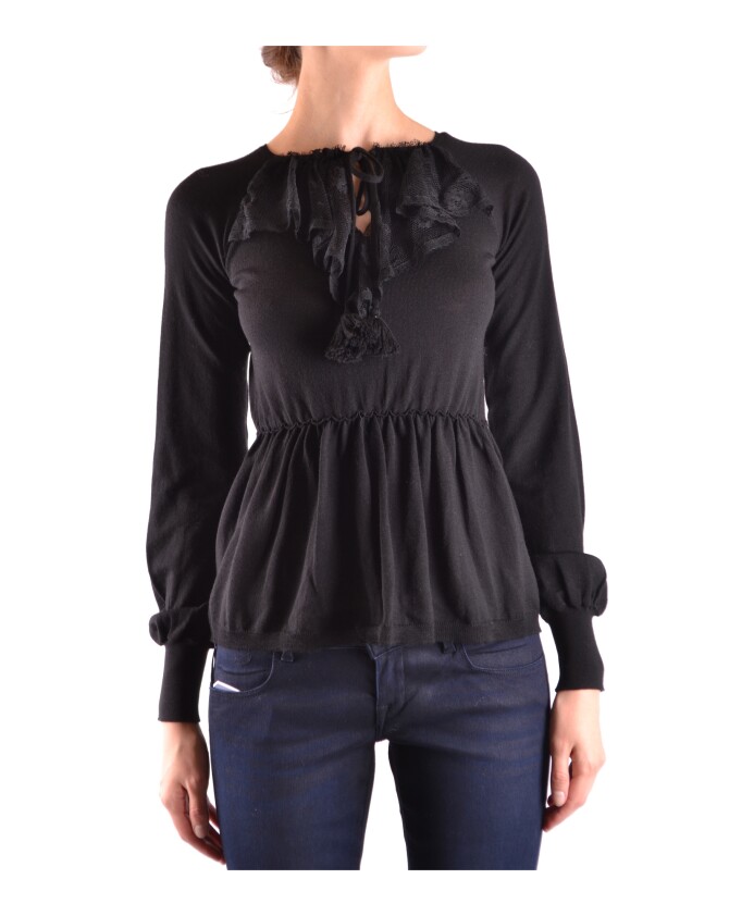 long-sleeve-cropped-top