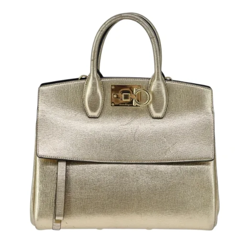 Salvatore Ferragamo Pre-owned Leather handbags Yellow Dames
