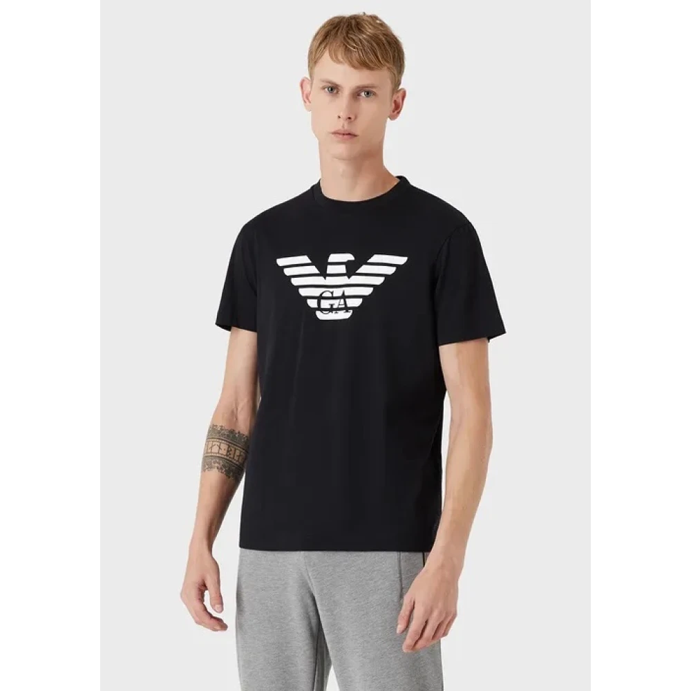 Emporio Armani Essentials Collectie: Tijdloze Stijl voor Elk Seizoen Black Heren