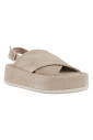 sandale-en-daim-a-design-croise