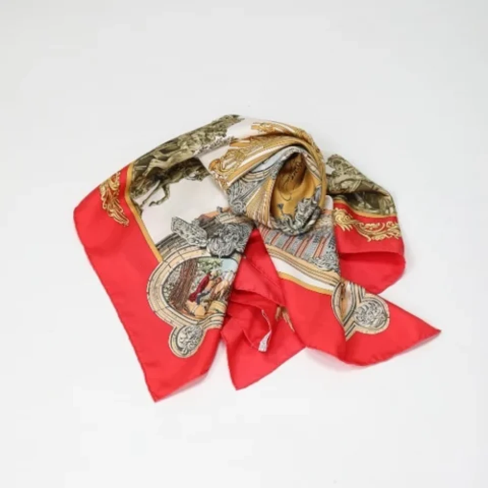 Hermès Vintage Pre-owned Silk scarves Red Dames