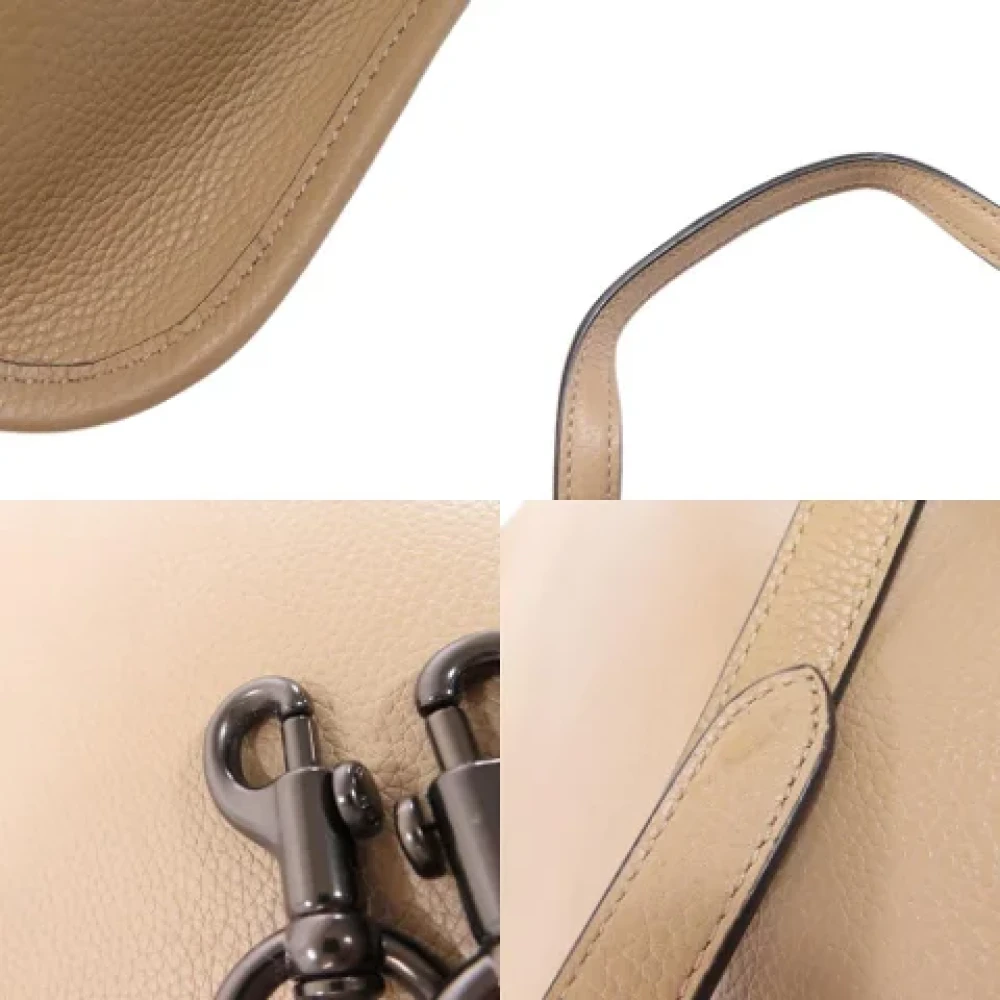 Coach Pre-owned Leather handbags Beige Dames