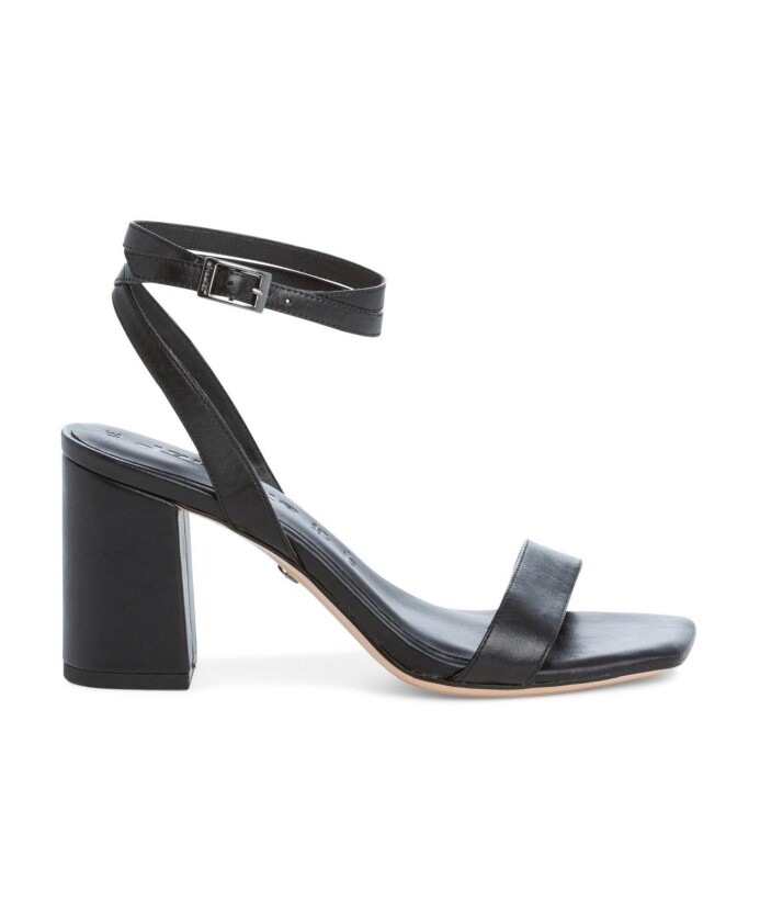 elegantes-sandales-a-bout-ouvert