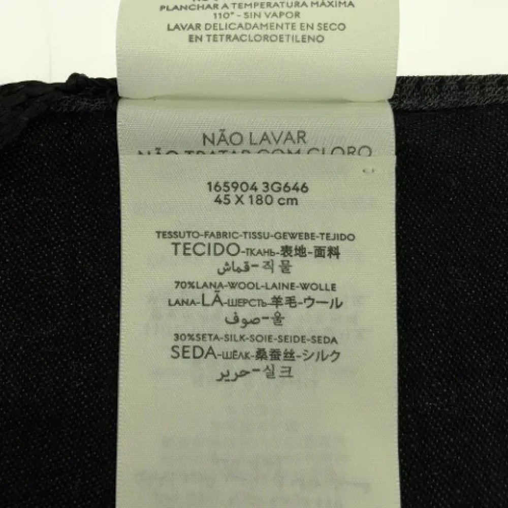 Gucci Vintage Pre-owned Wool scarves Gray Dames