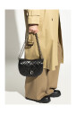 shoulder-bag-rocking